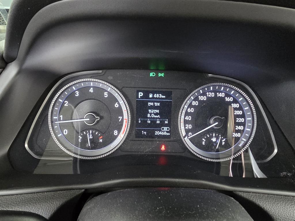 HYUNDAI Sonata - Vista 8