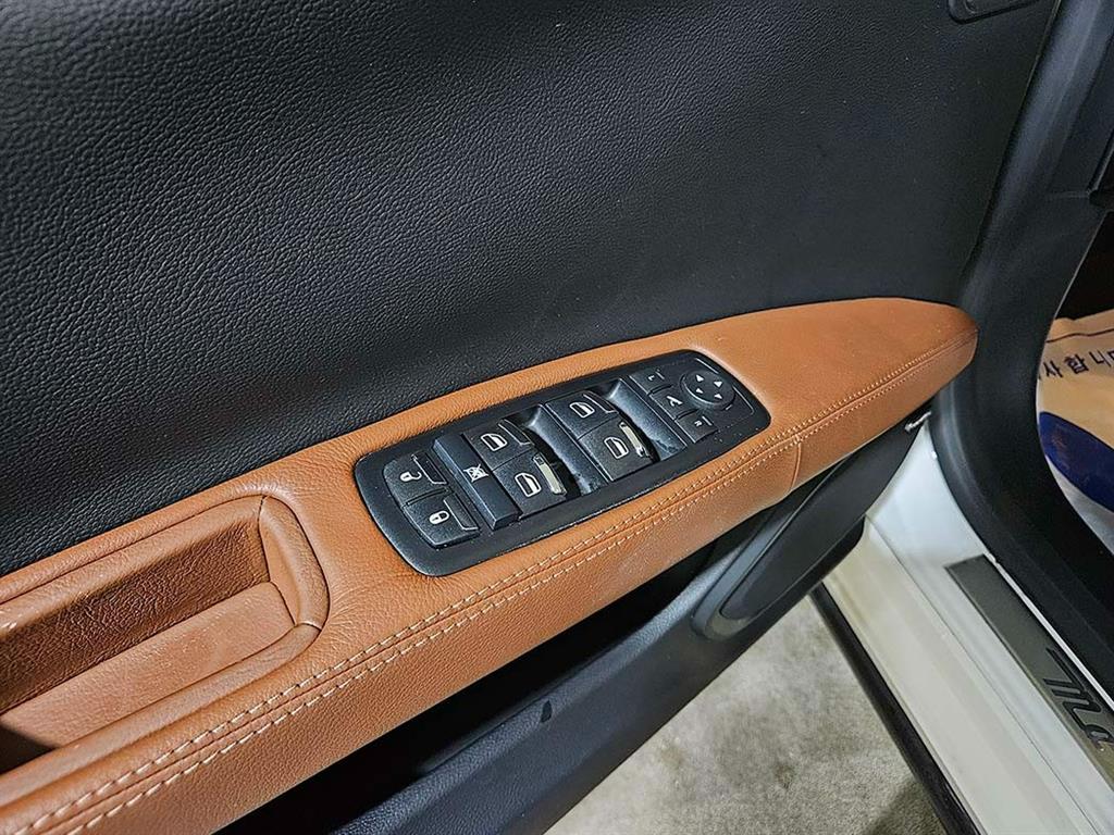 Maserati Ghibli - Vista 11