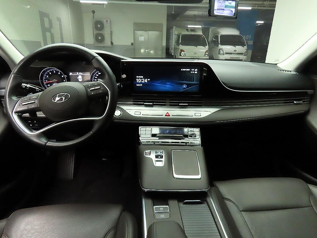 HYUNDAI Grandeur - Vista 9