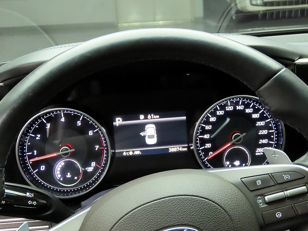 HYUNDAI Grandeur - Vista 7