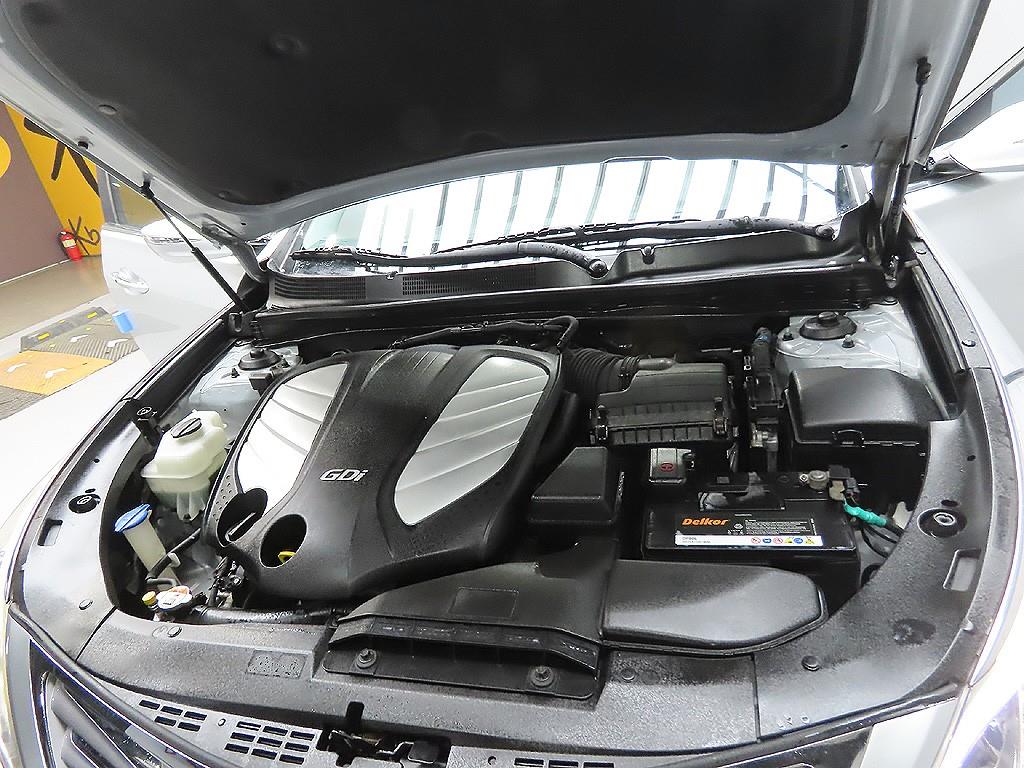 HYUNDAI Grandeur 2012 Gris - Importación desde Corea - HF Imports Iquique - Foto 10