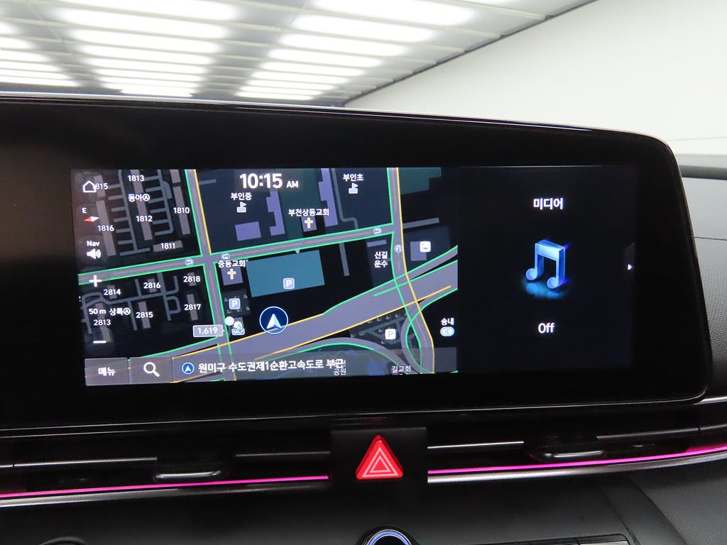 HYUNDAI Avante - Vista 11