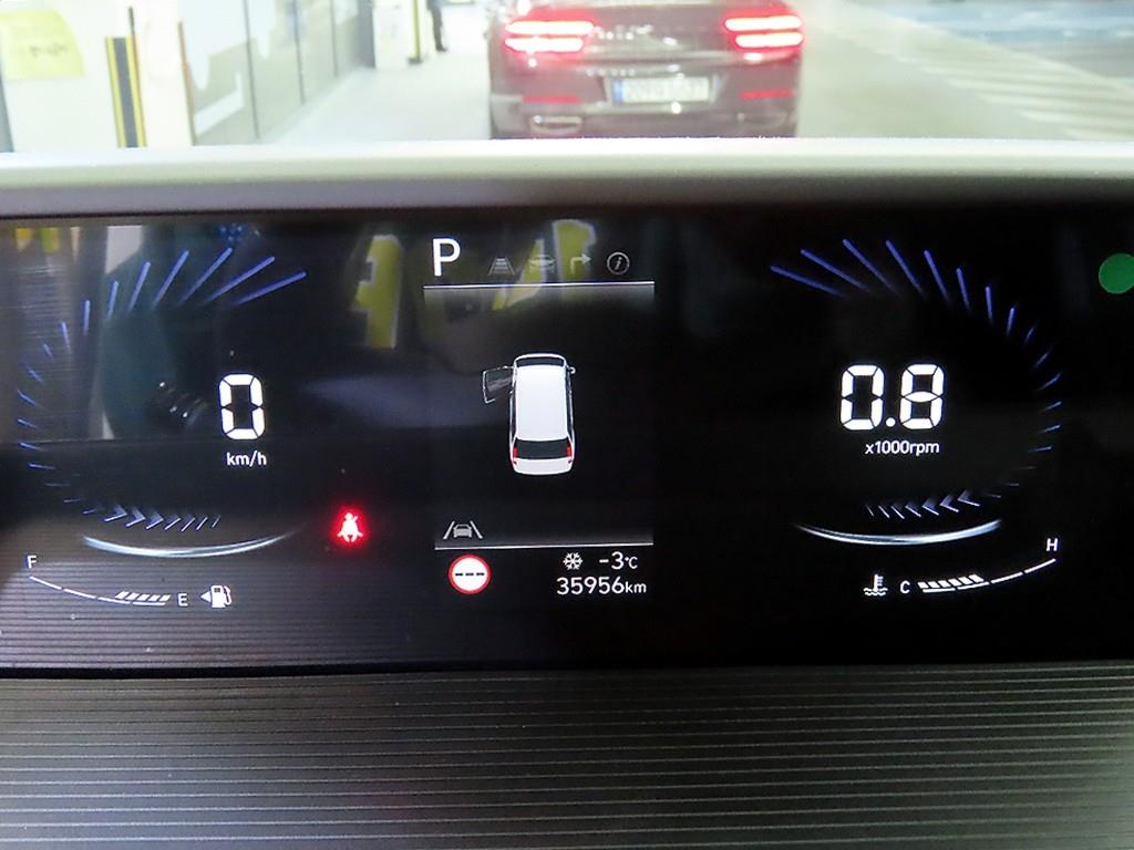 HYUNDAI Staria - Vista 9