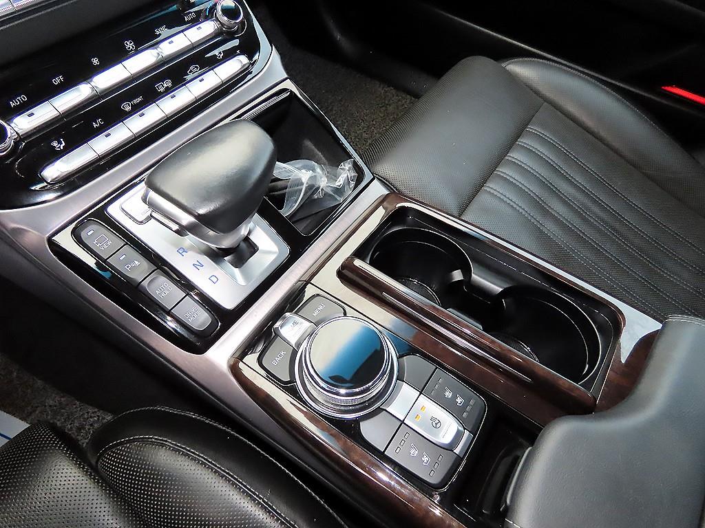 Genesis EQ900 - Vista 11