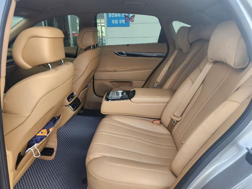 Genesis G80 - Vista 5