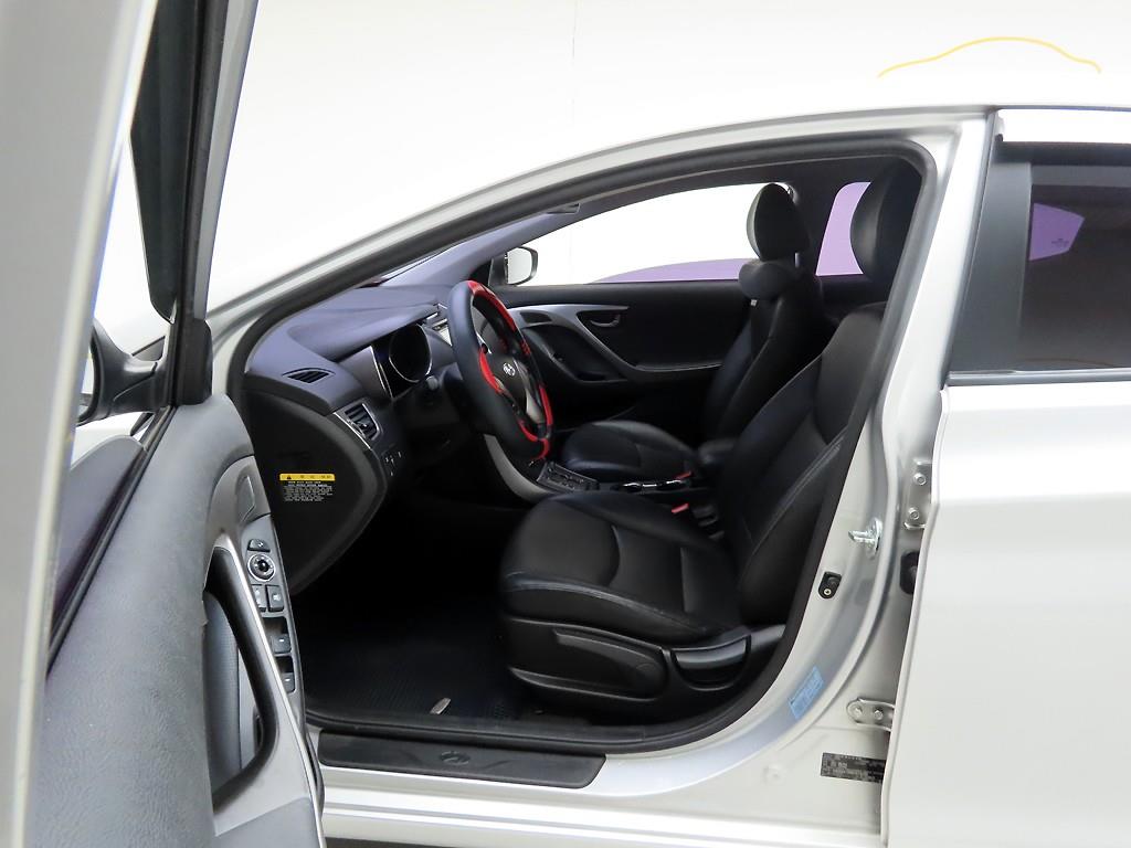 HYUNDAI Avante 2014 Plateado - Importación desde Corea - HF Imports Iquique - Foto 14