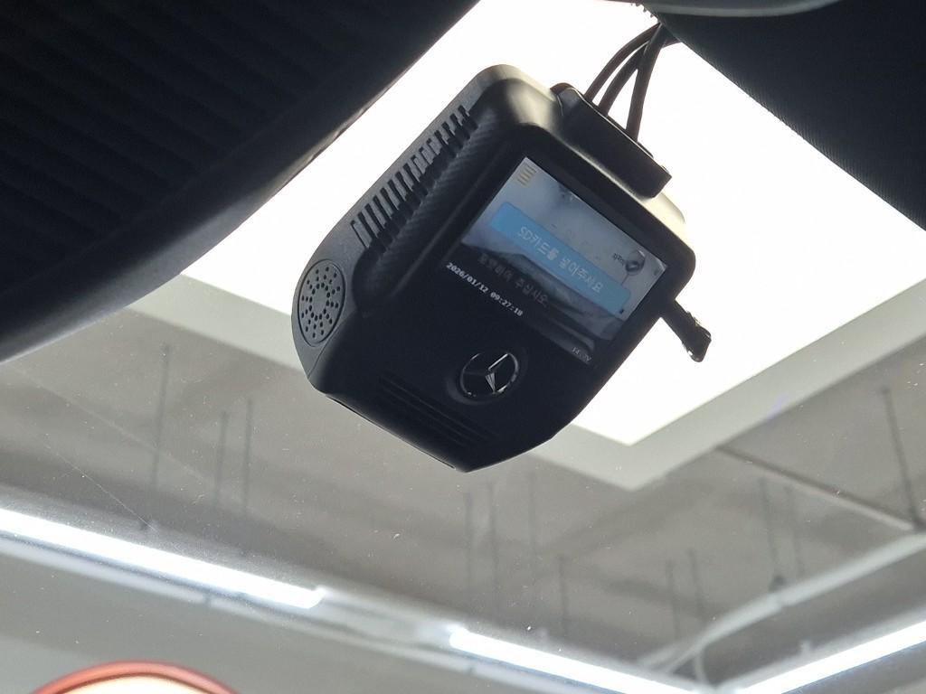 Mercedes Benz C Class 2022 Gris - Importación desde Corea - HF Imports Iquique - Foto 17