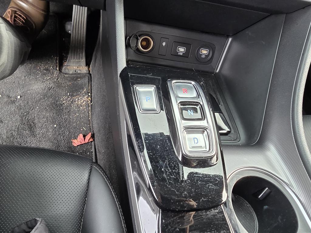 HYUNDAI Sonata - Vista 10