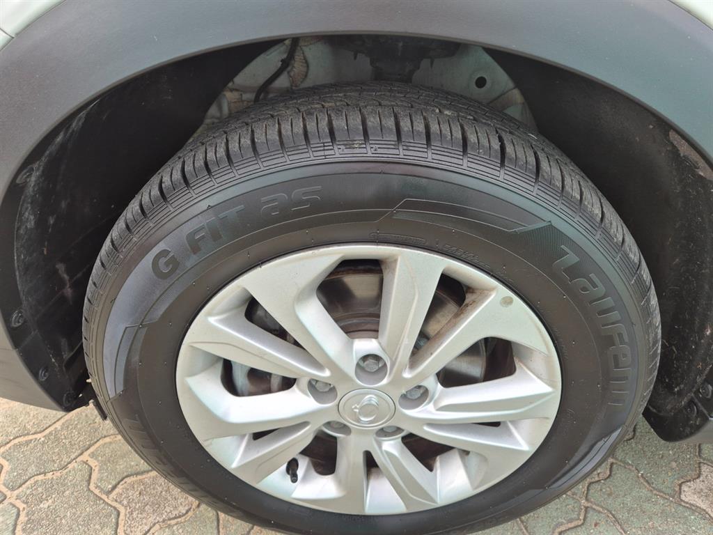 Ssangyong Tivoli - Vista 8