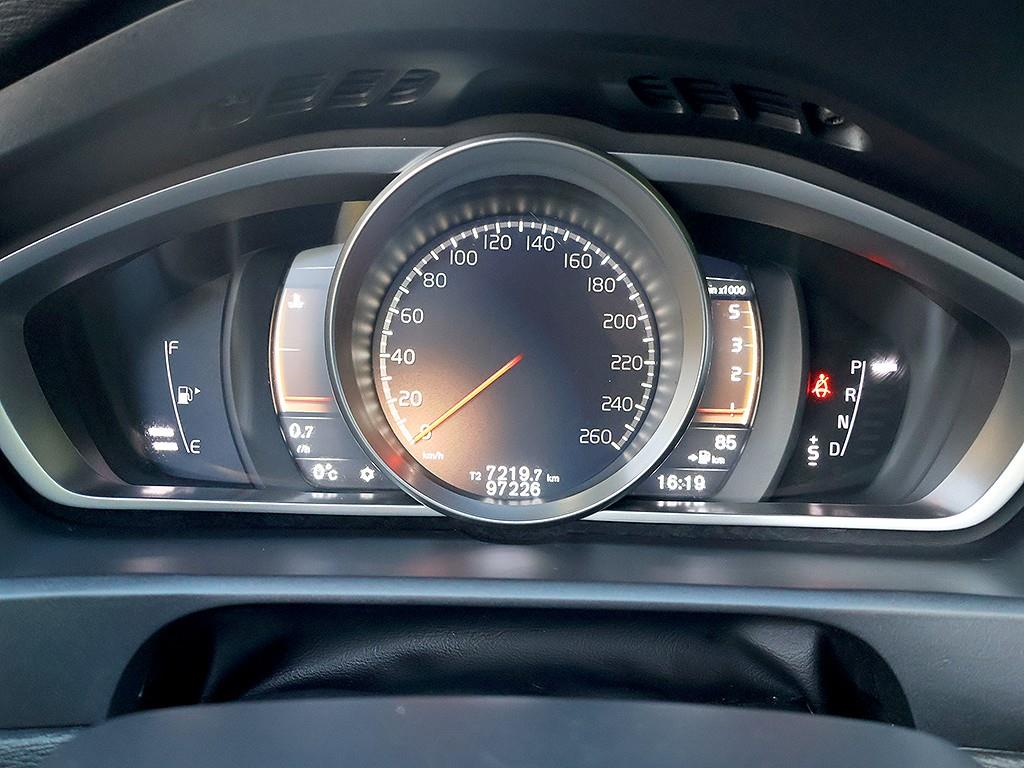 Volvo V40 - Vista 11