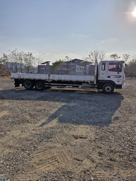 medium and large cargo Cargo - Vista 2