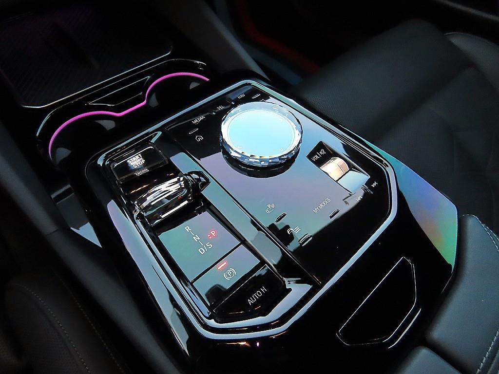 BMW 5 Series - Vista 11