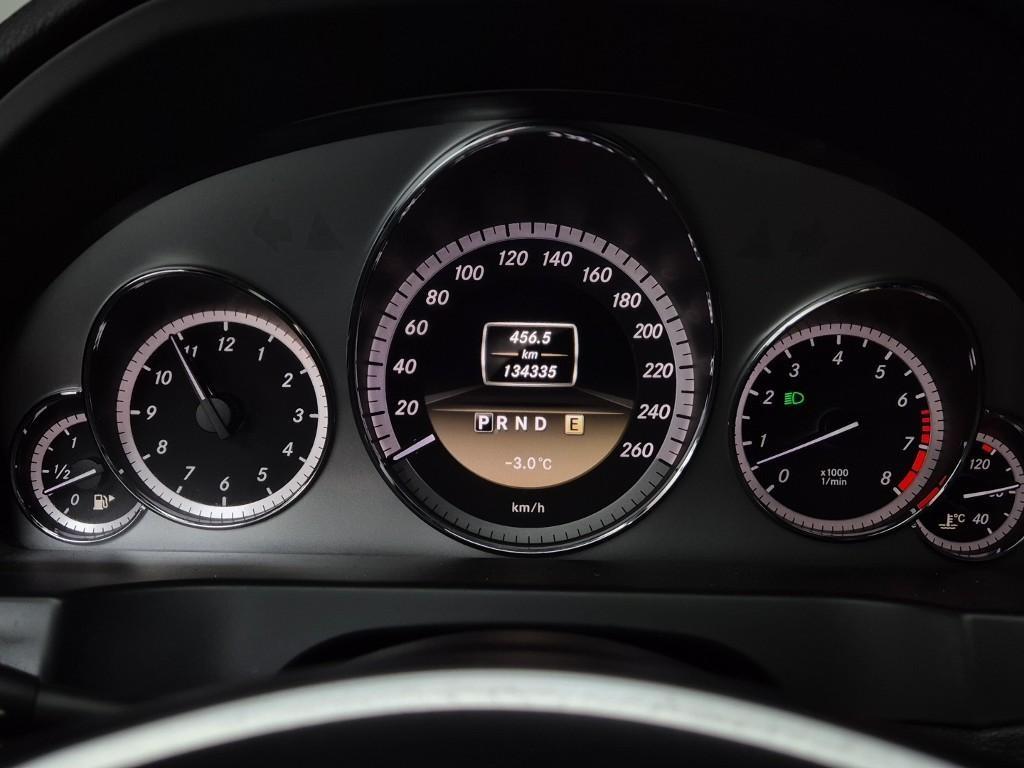 Mercedes Benz E class - Vista 6