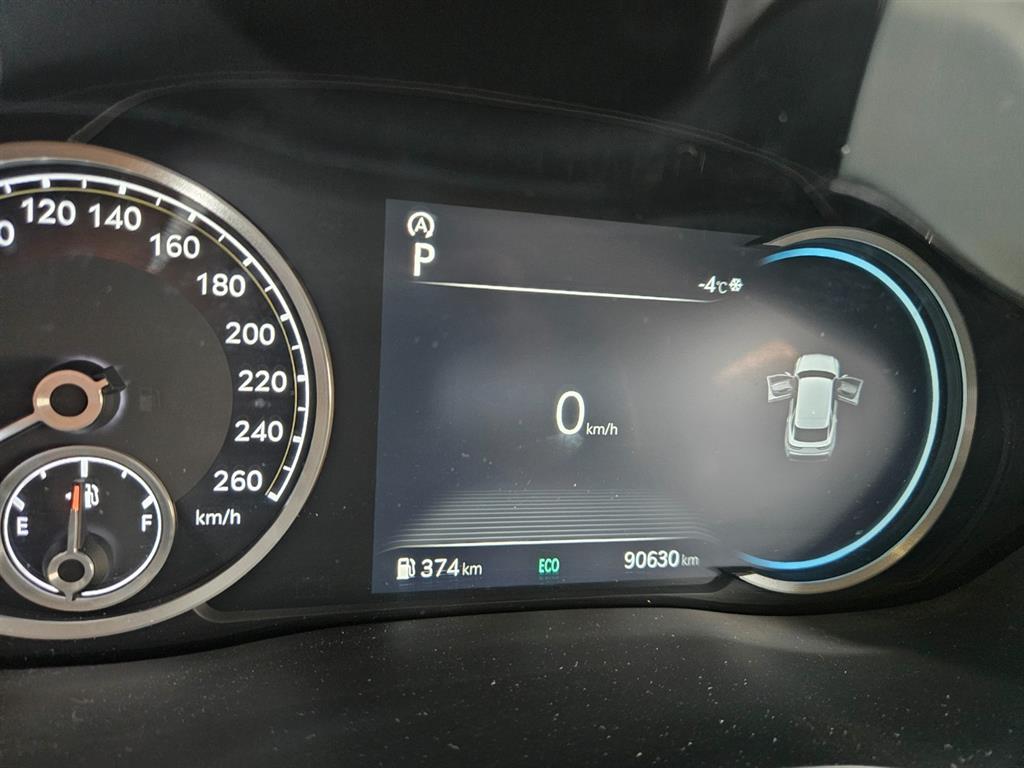 Genesis GV70 - Vista 4