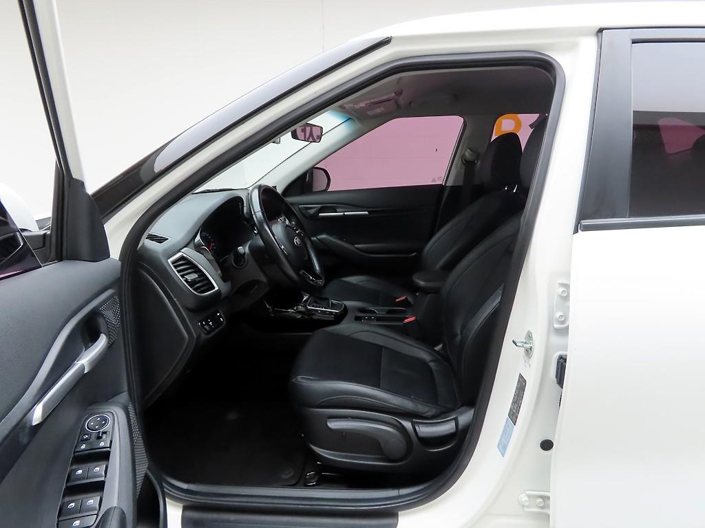 KIA Seltos - Vista 12