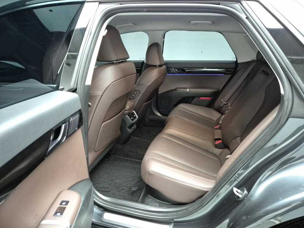 HYUNDAI Grandeur - Vista 12