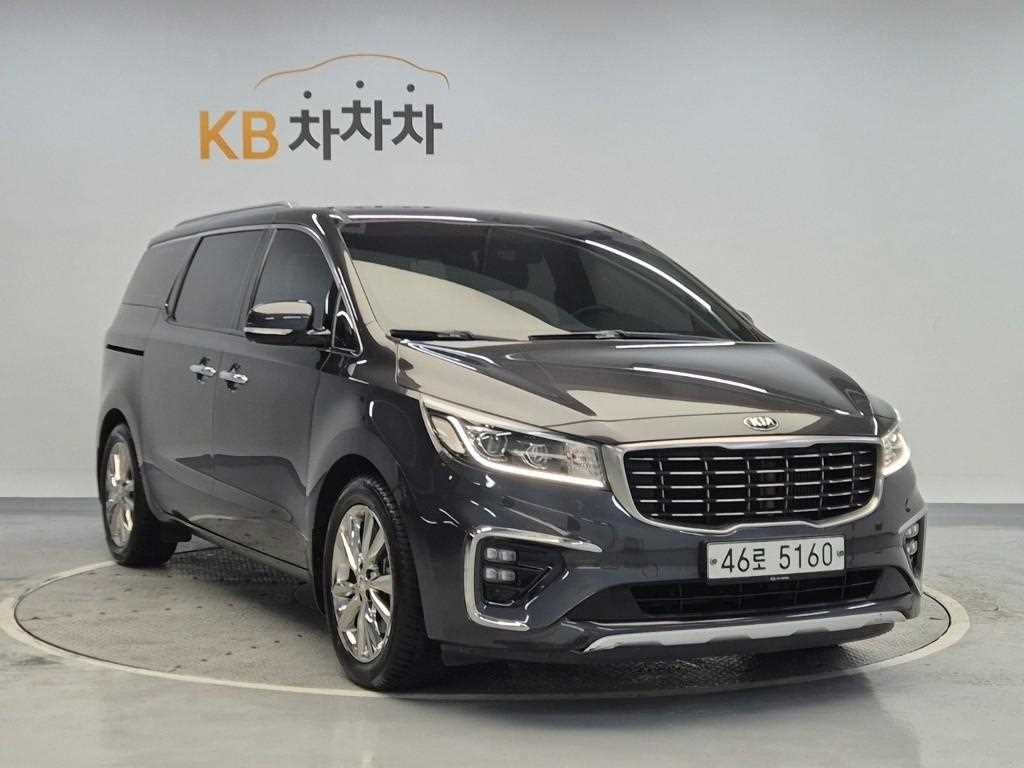 KIA Carnival - Vista 4