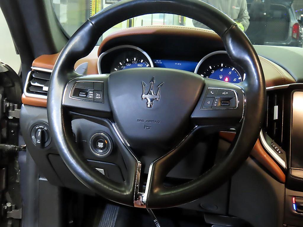 Maserati Ghibli - Vista 8