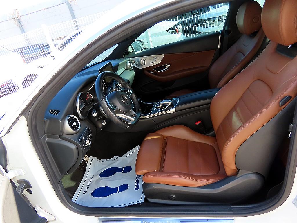 Mercedes Benz C Class - Vista 5