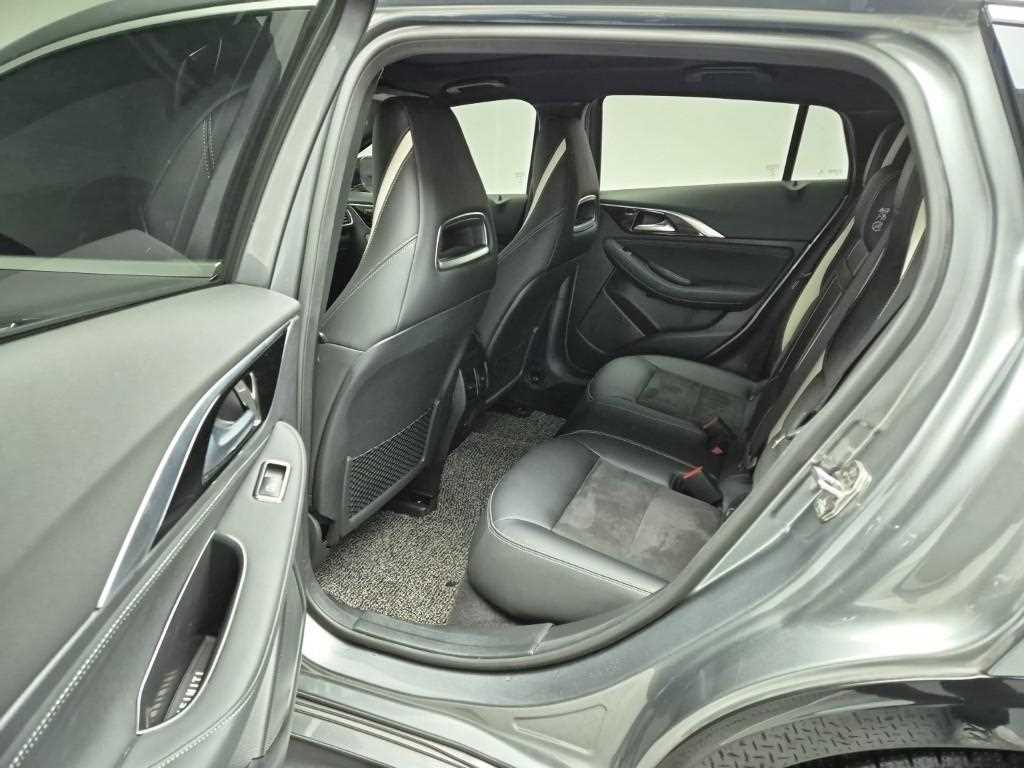 Infiniti Q - Vista 12