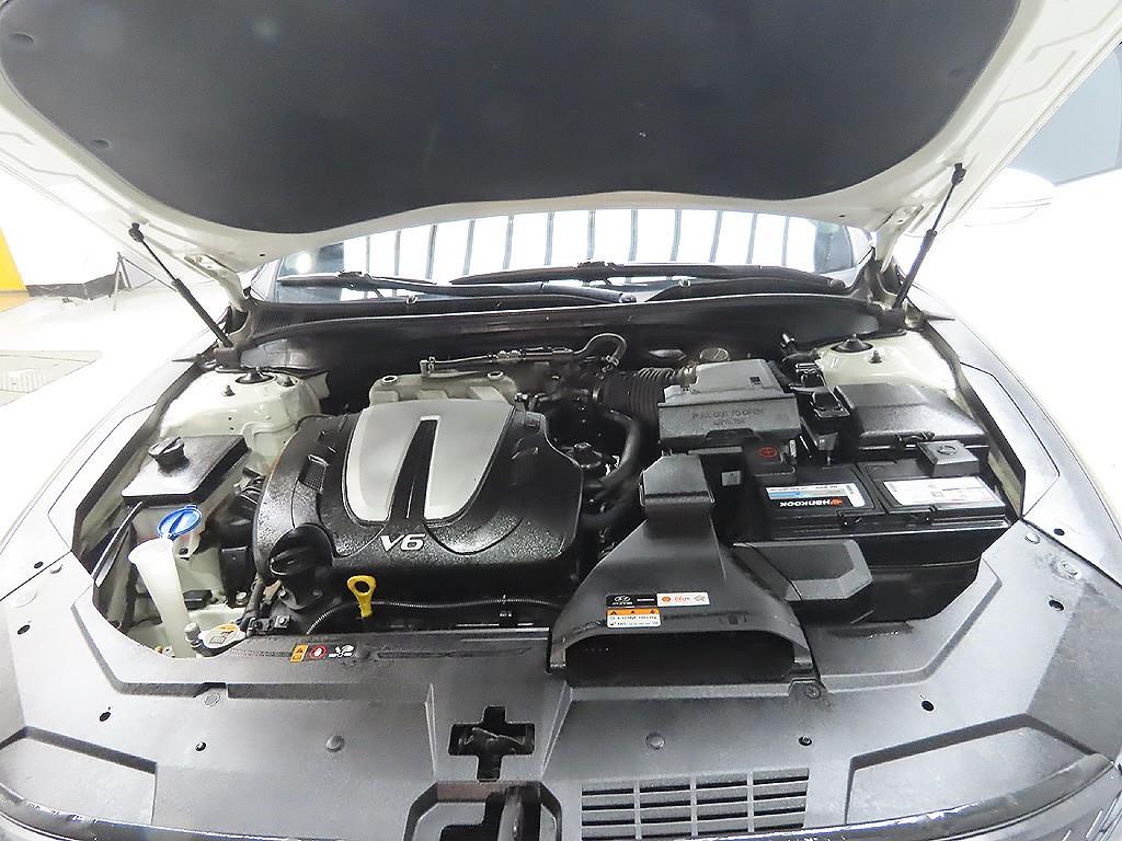 HYUNDAI Grandeur 2021 Blanco - Importación desde Corea - HF Imports Iquique - Foto 8