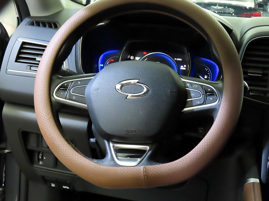 SAMSUNG QM6 - Vista 8