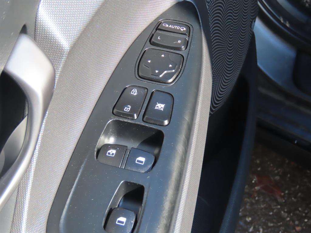 HYUNDAI Veloster 2018 Gris - Importación desde Corea - HF Imports Iquique - Foto 9