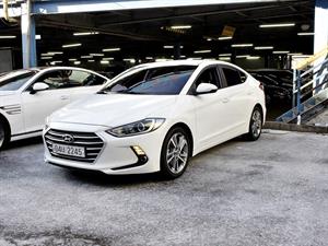 HYUNDAI Avante - Vista 4