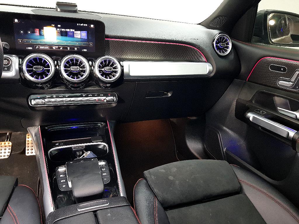 Mercedes Benz GLB Class - Vista 10