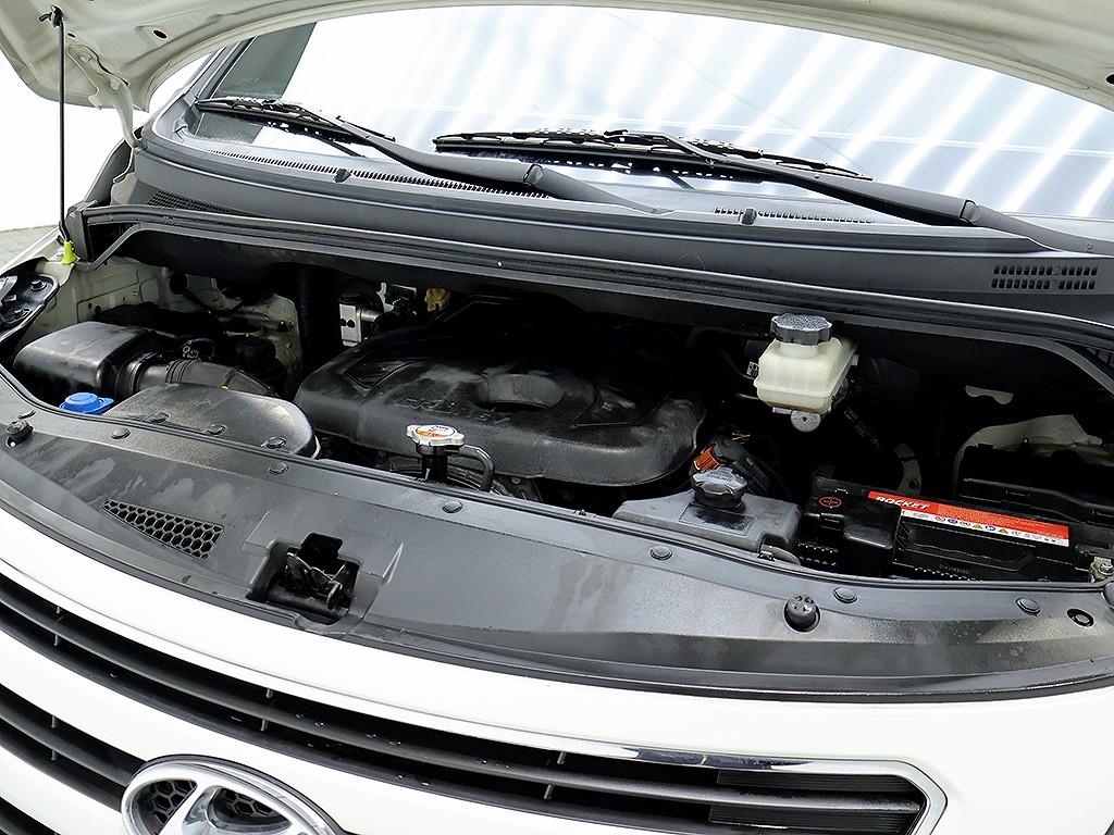 HYUNDAI Starex 2017 Blanco - Importación desde Corea - HF Imports Iquique - Foto 7