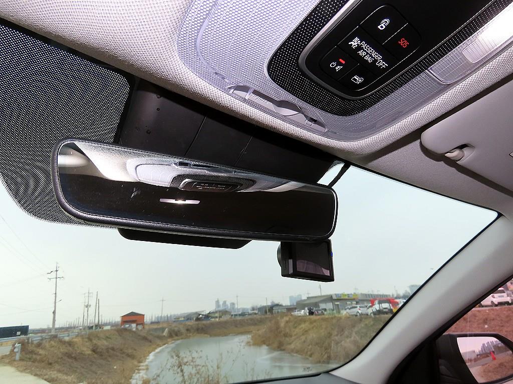 HYUNDAI Avante - Vista 12