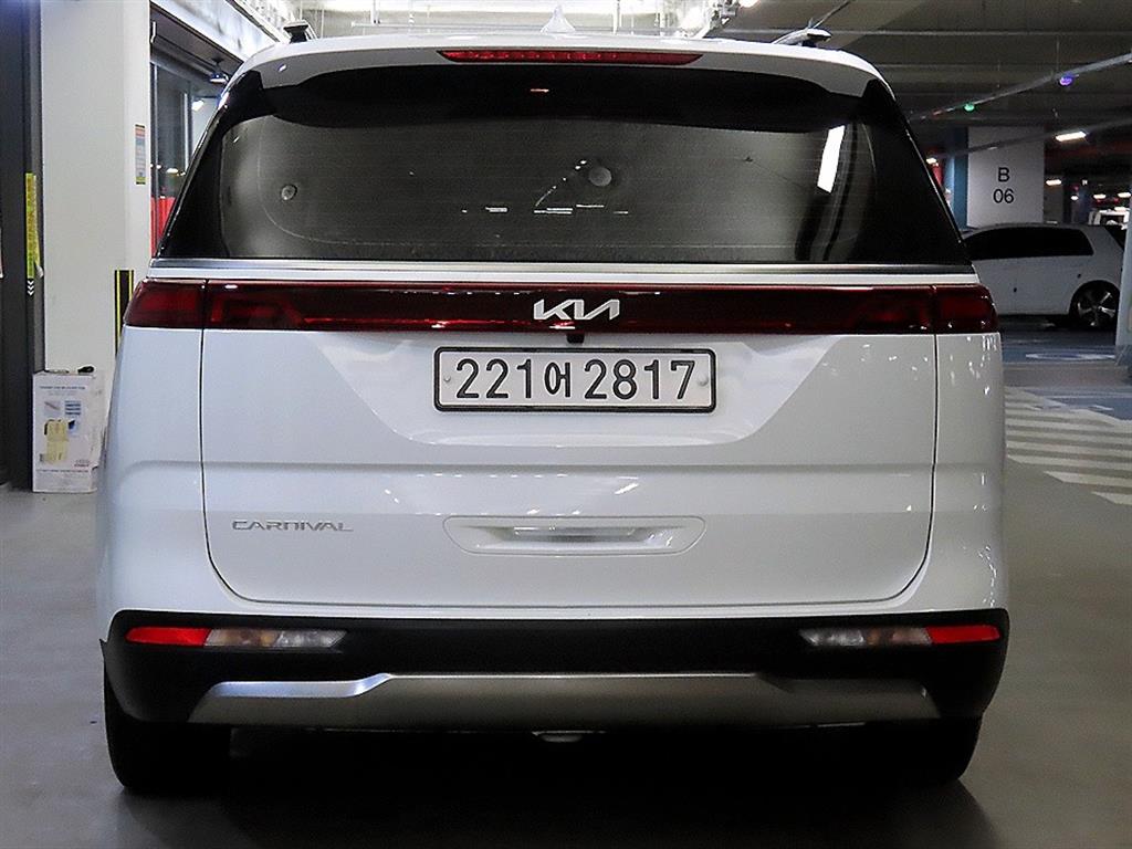KIA Carnival - Vista 5