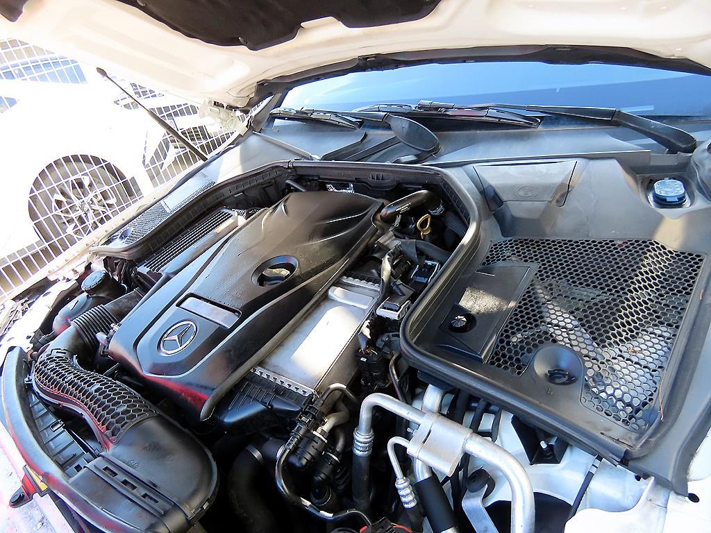 Mercedes Benz C Class 2017 Blanco - Importación desde Corea - HF Imports Iquique - Foto 19