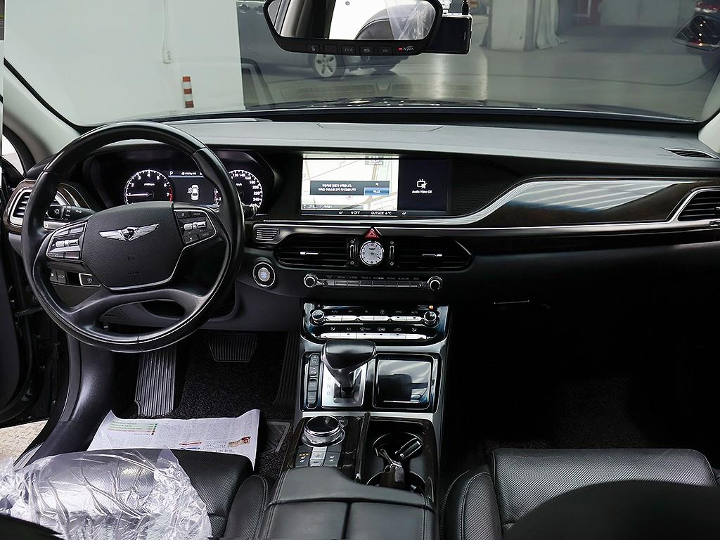 Genesis EQ900 - Vista 9