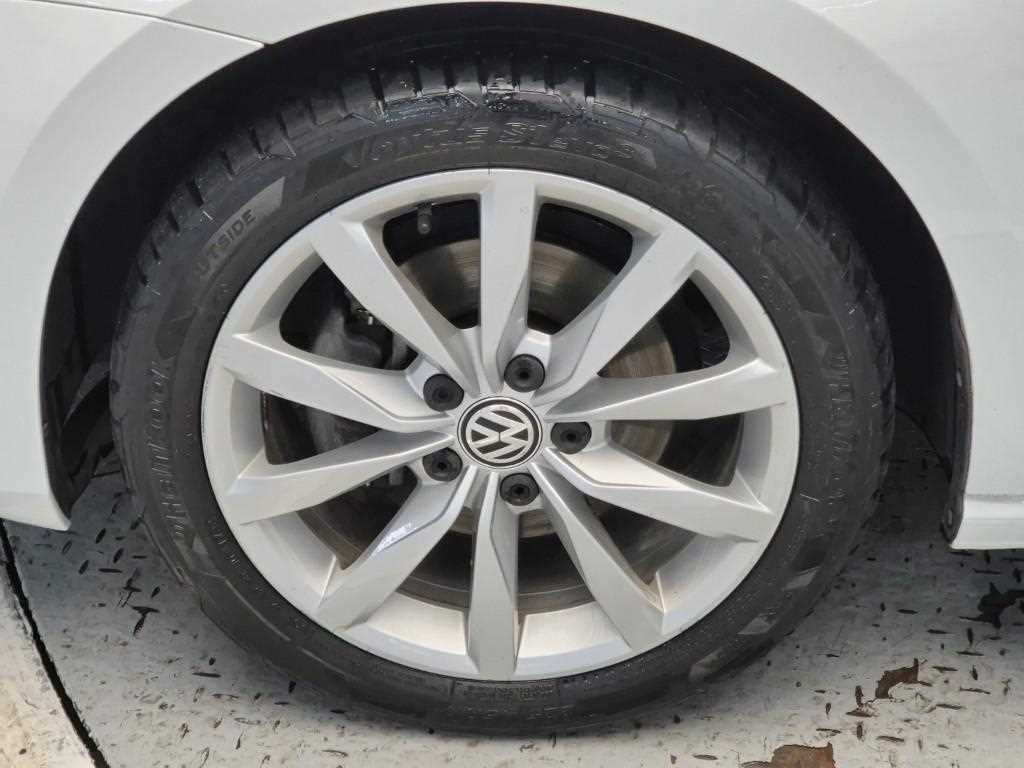 Volkswagen Golf 2016 Blanco - Importación desde Corea - HF Imports Iquique - Foto 19