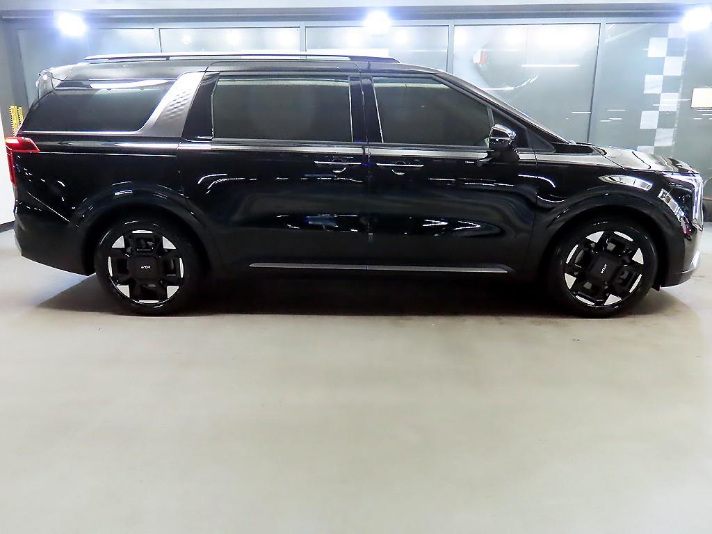 KIA Carnival - Vista 3