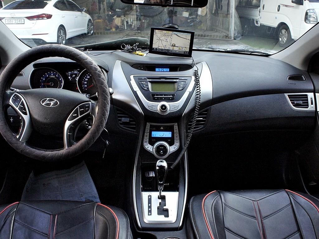 HYUNDAI Avante 2011 Gris - Importación desde Corea - HF Imports Iquique - Foto 7