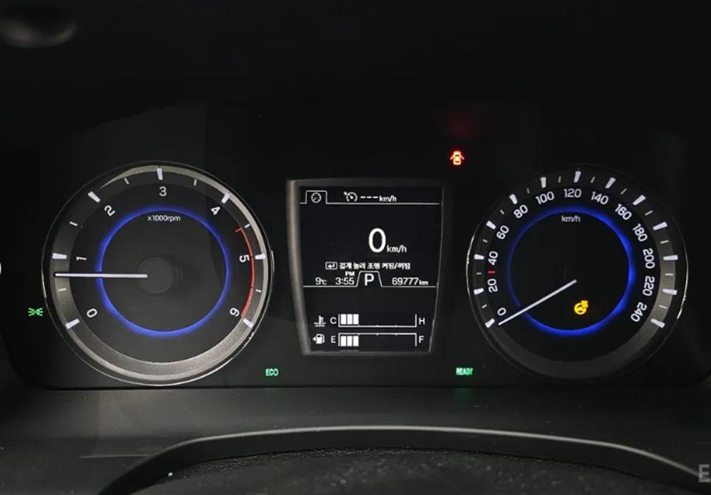 Ssangyong Rexton - Vista 10