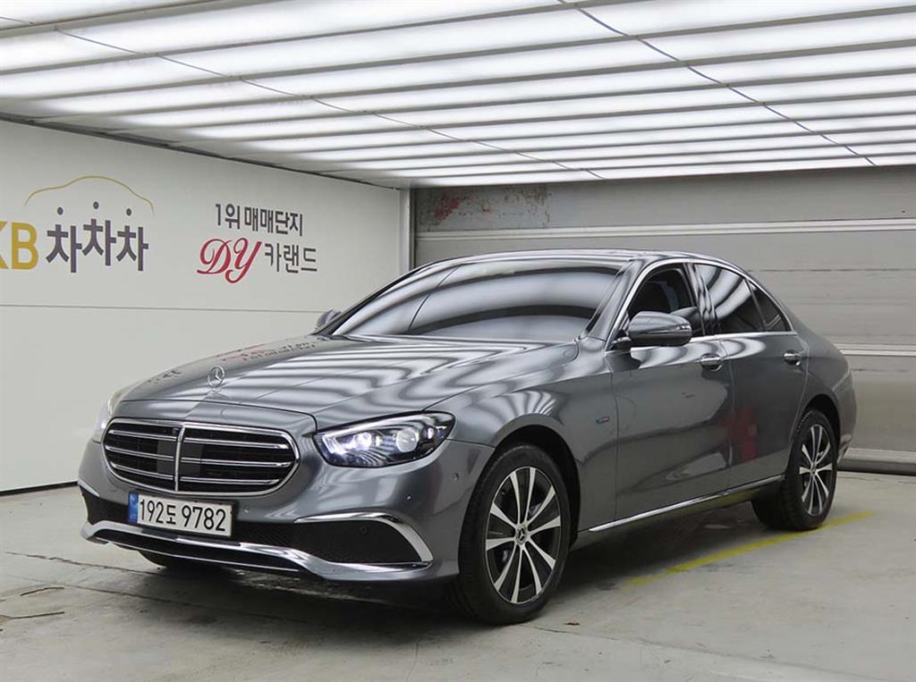 Mercedes Benz E class 2021 Gris - Importación desde Corea - HF Imports Iquique - Foto 1