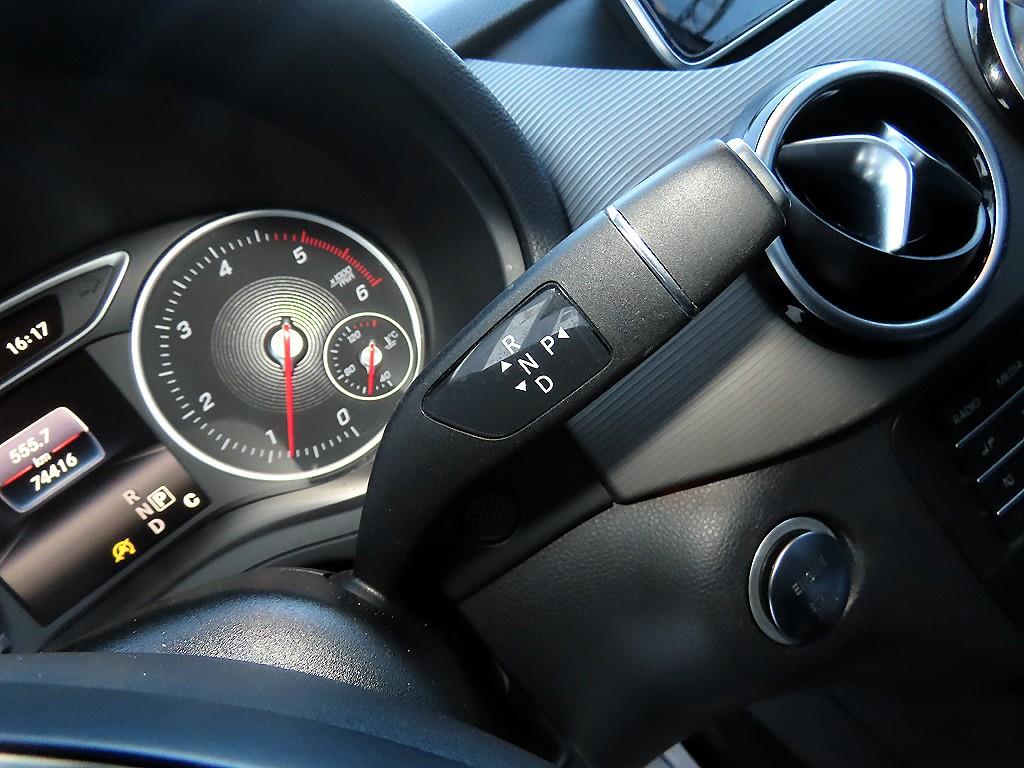 Mercedes Benz B Class (MY B) - Vista 10