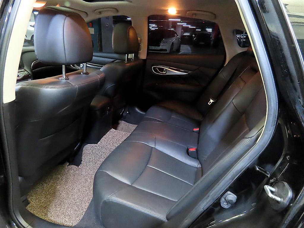 Infiniti Q - Vista 7