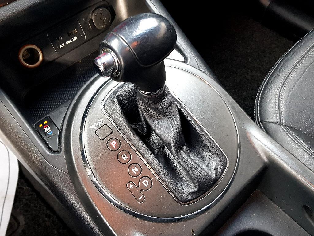 KIA Sportage 2011 Blanco - Importación desde Corea - HF Imports Iquique - Foto 14