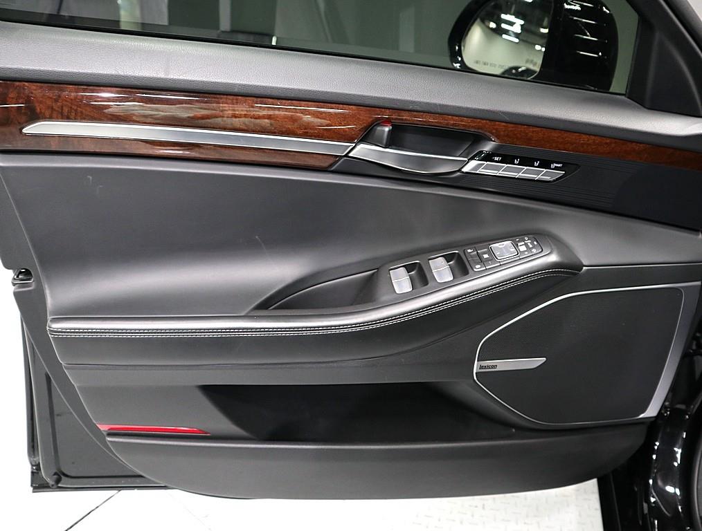 Genesis EQ900 - Vista 7