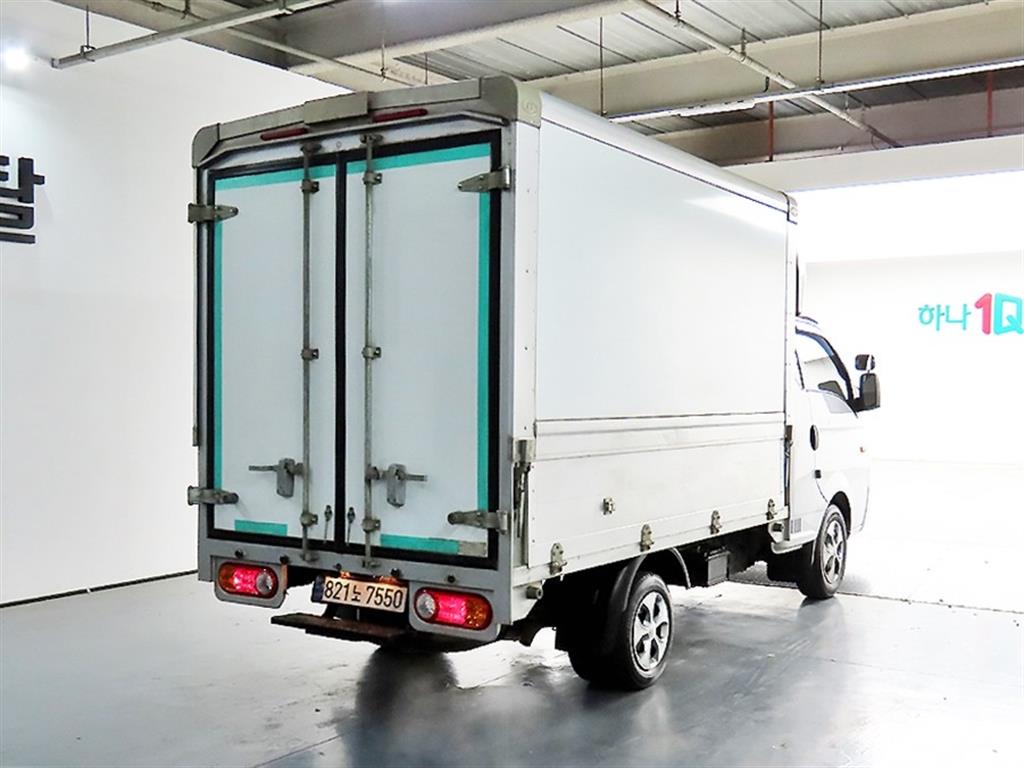 Small Truck Cargo (small) - Vista 4