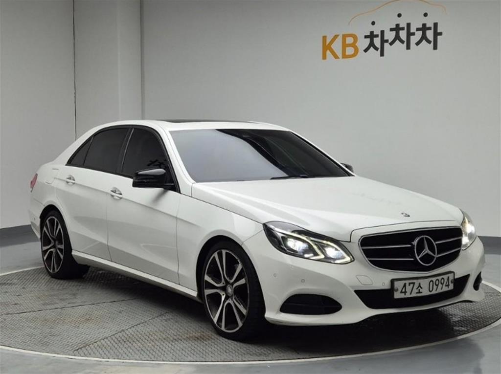 Mercedes Benz E class - Vista 2