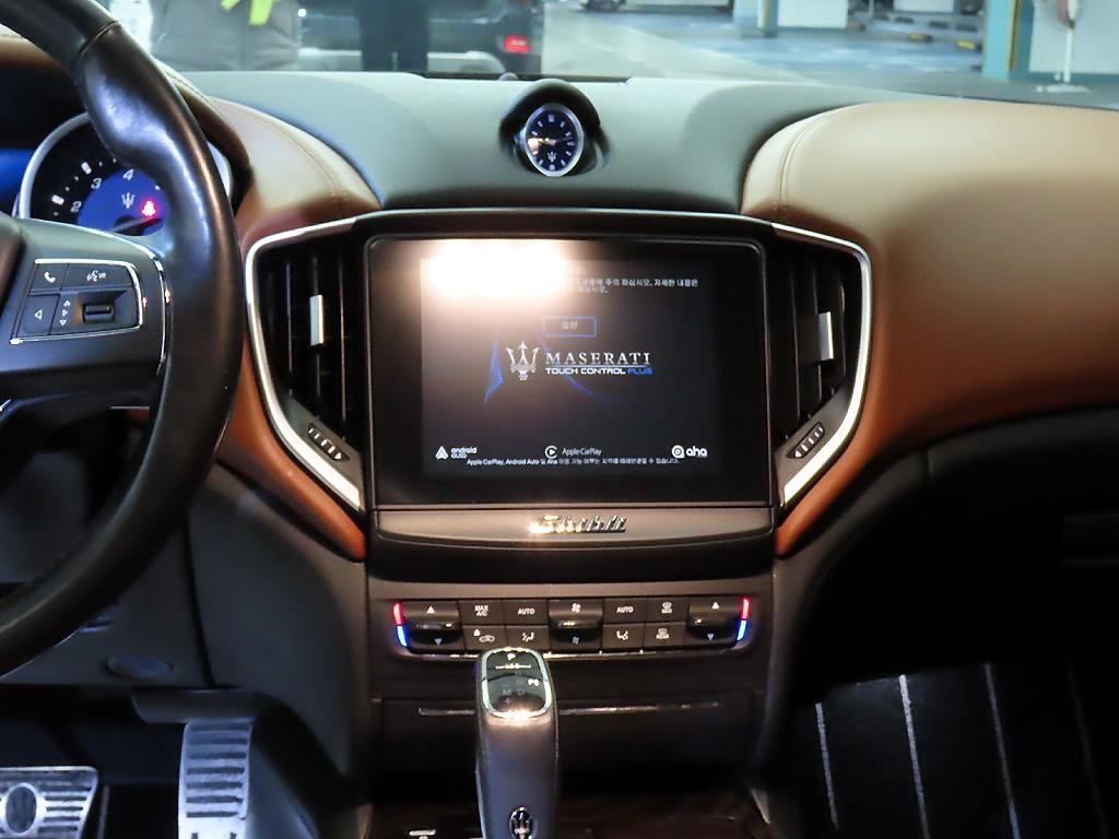 Maserati Ghibli - Vista 11