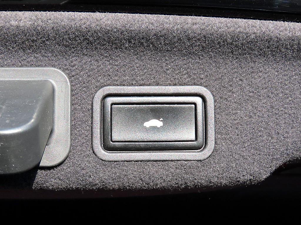 Audi A8 2011 Negro - Importación desde Corea - HF Imports Iquique - Foto 16