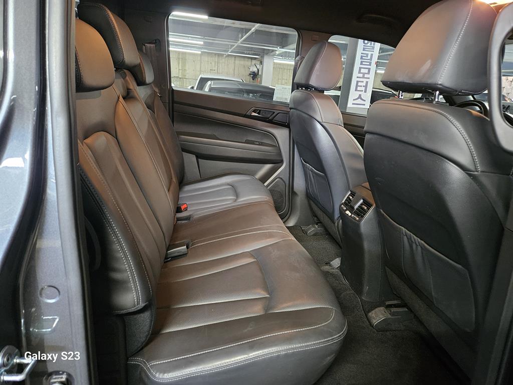 Ssangyong Rexton - Vista 8