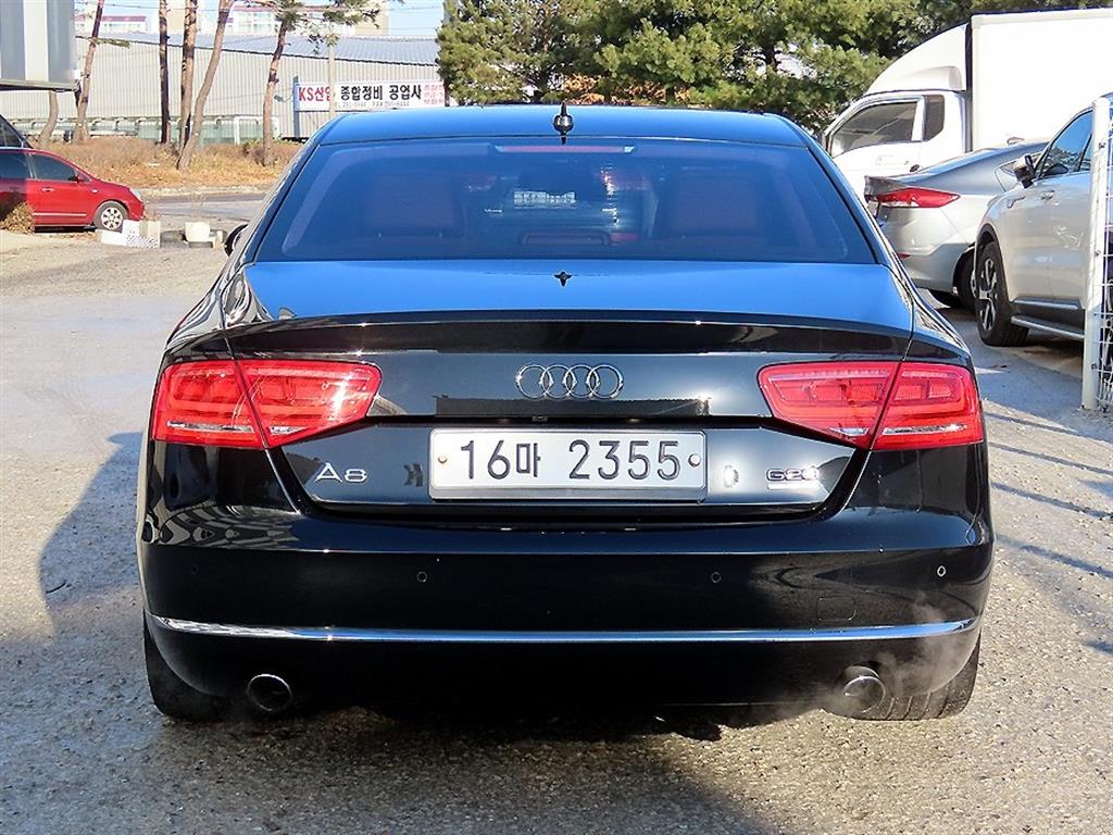 Audi A8 - Vista 4
