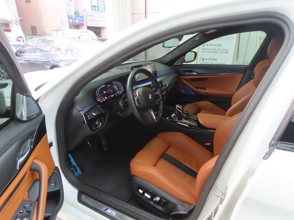 BMW 5 Series - Vista 5